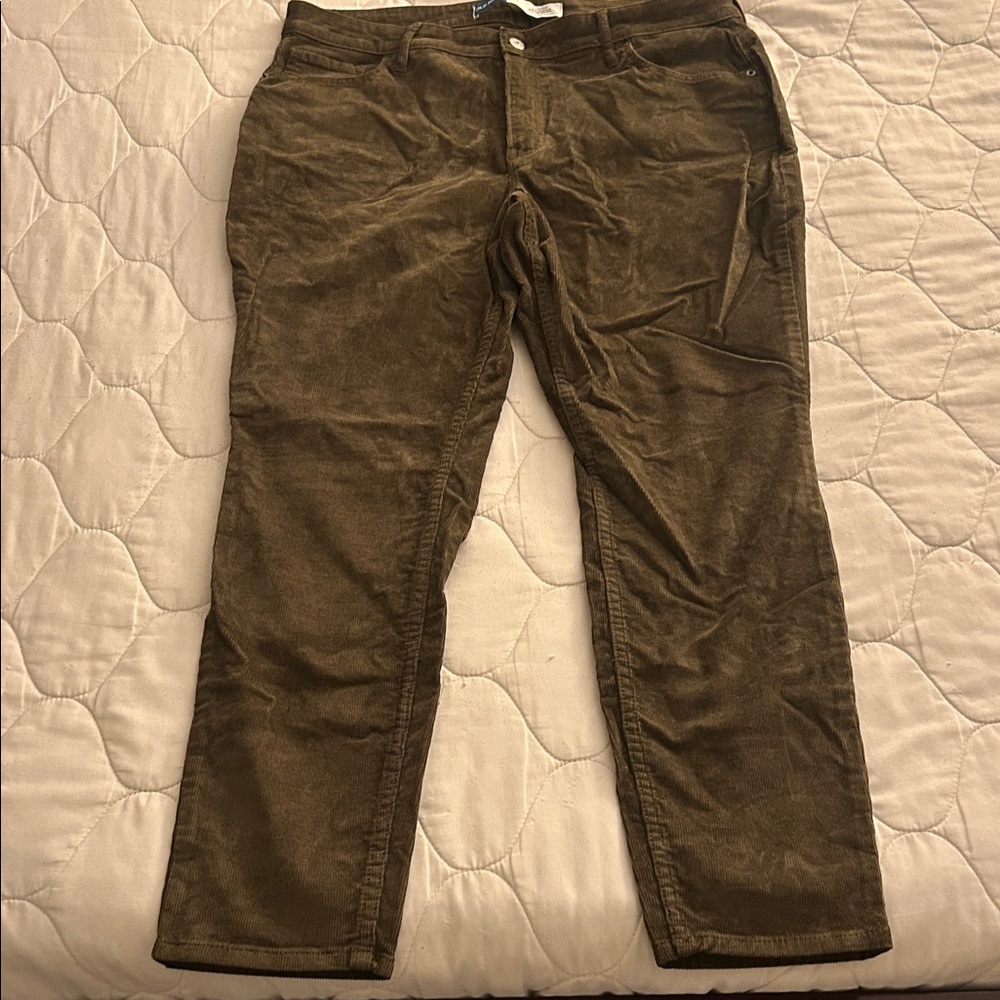 Women’s Green Corduroy Pants
